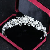 Baroque Vintage Gold Crown